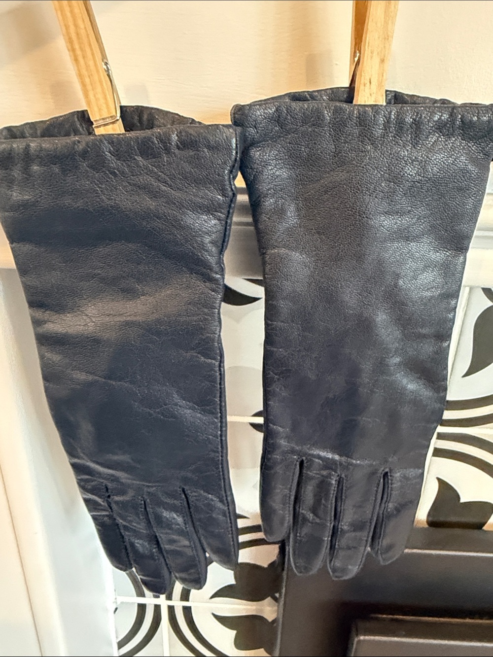 Classic Navy Leather Gloves